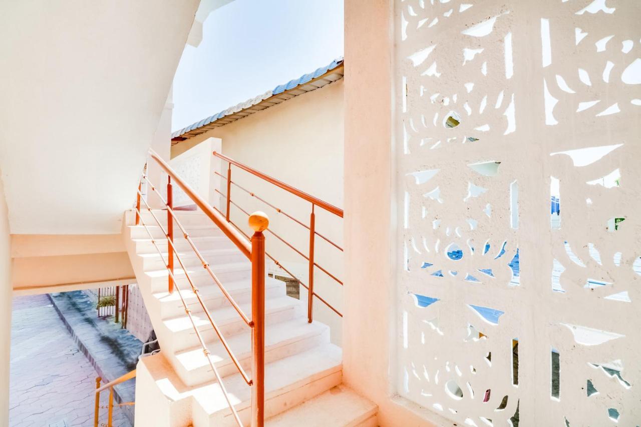Oyo 68320 Bgr Residency Hotel Tirupati Exterior photo